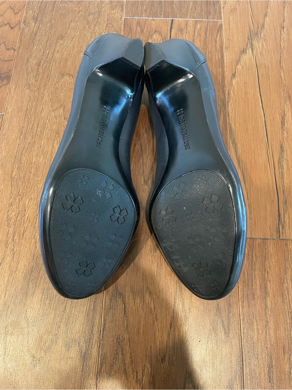 Naturalizer Stargaze Navy Heels - Picture 8 of 8